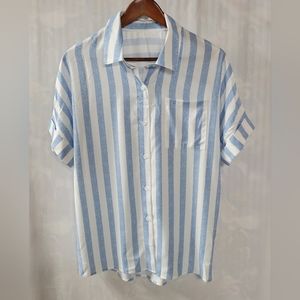 Women's Short Sleeve Botton Down Shirt NWOT